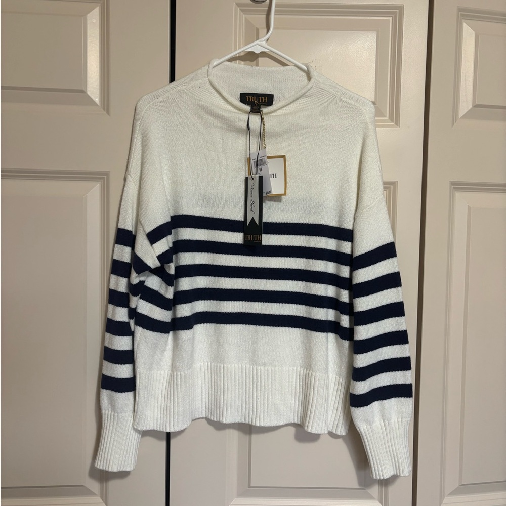 NWT Truth Women's White and Navy Striped Sweater